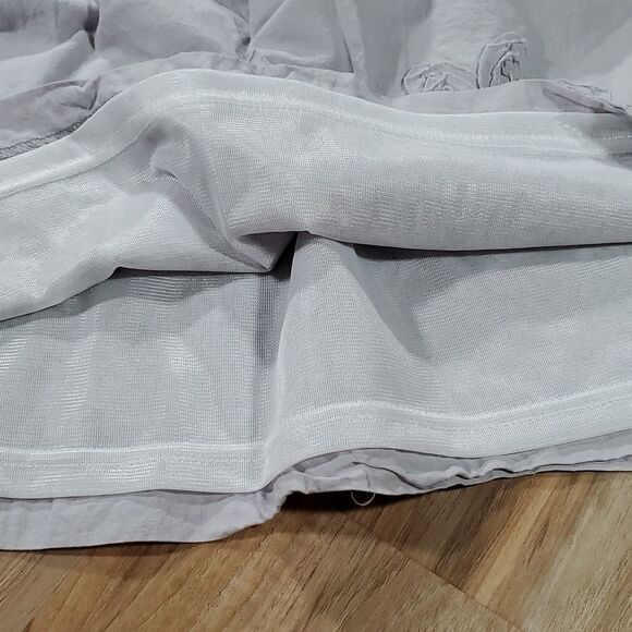 🔺️Stooshy Grayish Lavender Floral Embroider Textured Skirt Large - Picture 6 of 8